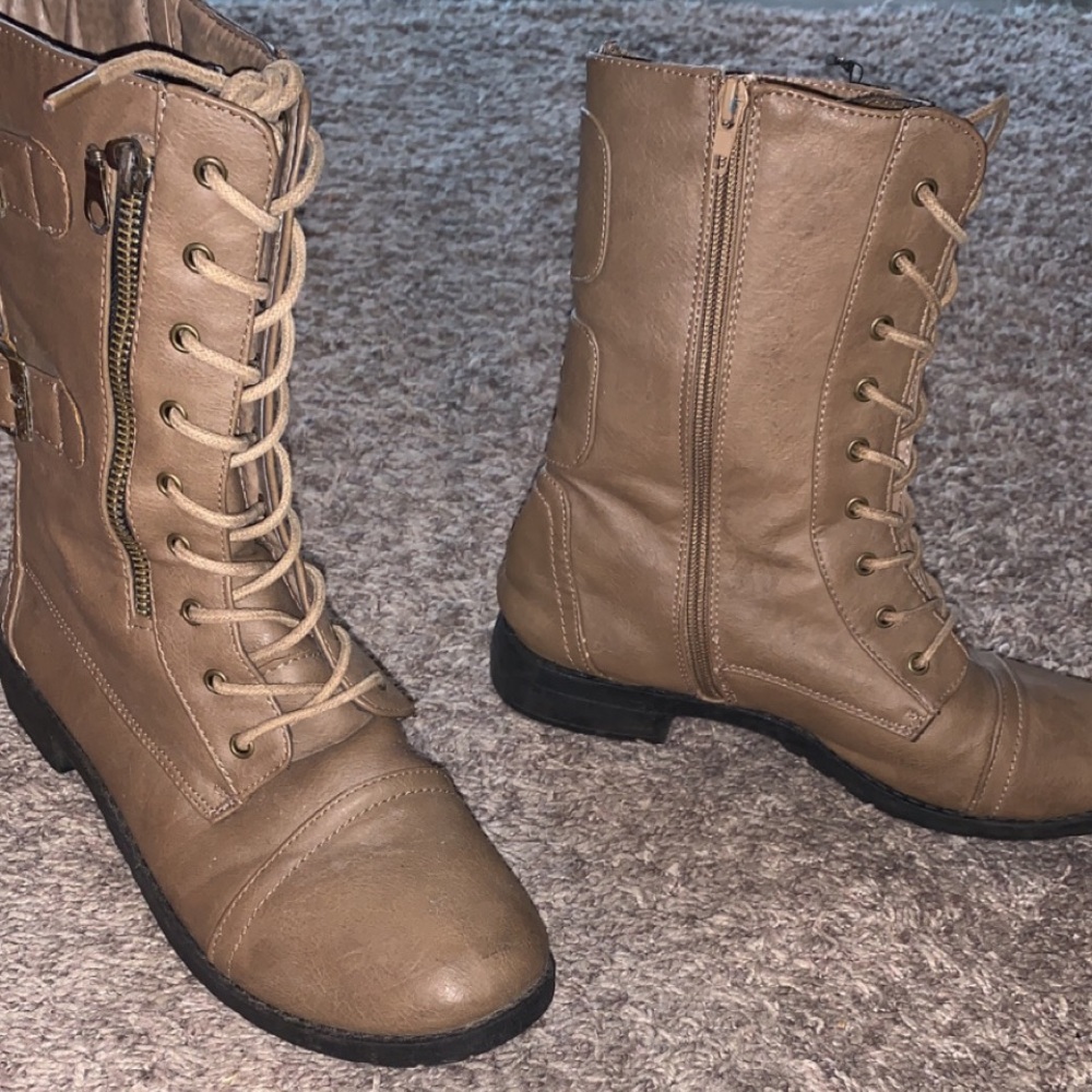Size 8 combat boots